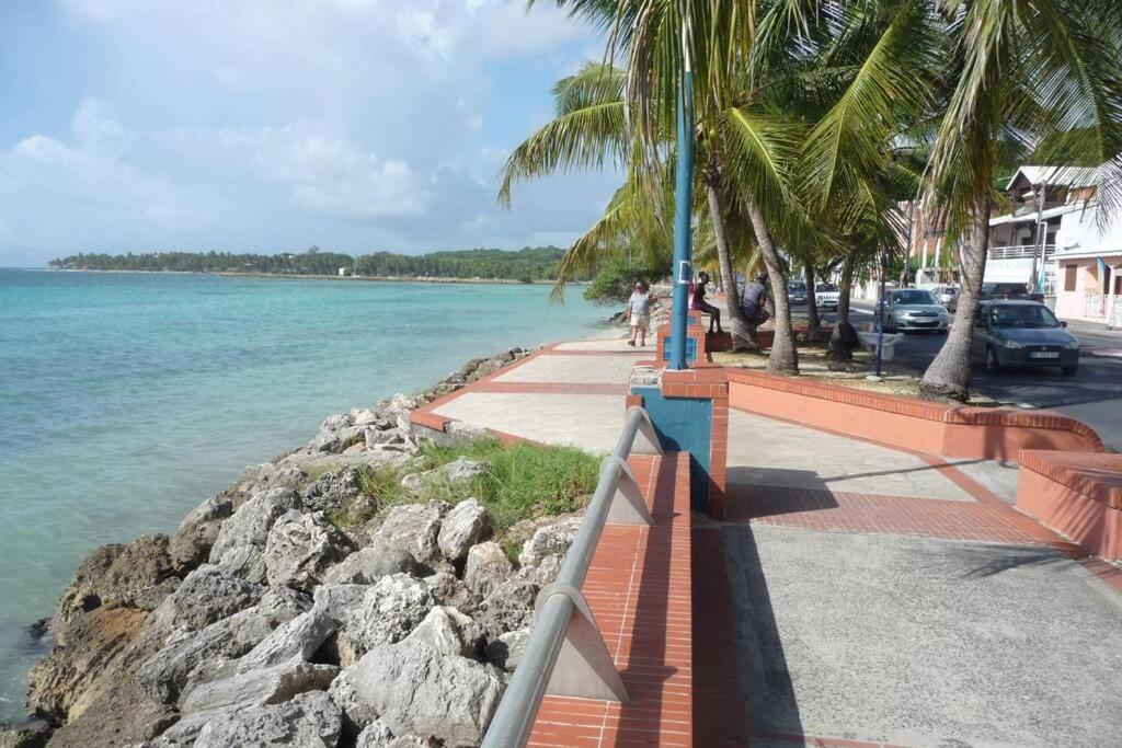 Appartement Bord De Mer Sainte-Anne  Ngoại thất bức ảnh