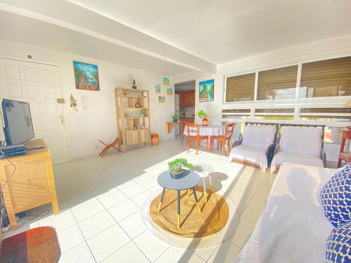 Appartement Bord De Mer Sainte-Anne  Ngoại thất bức ảnh